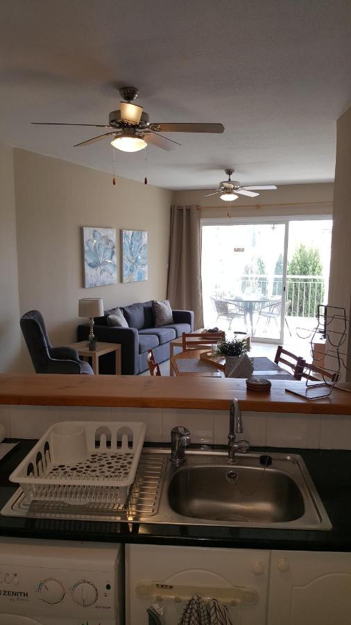 パ フォスRegina Gardens 205 Block 7アパートメント エクステリア 写真